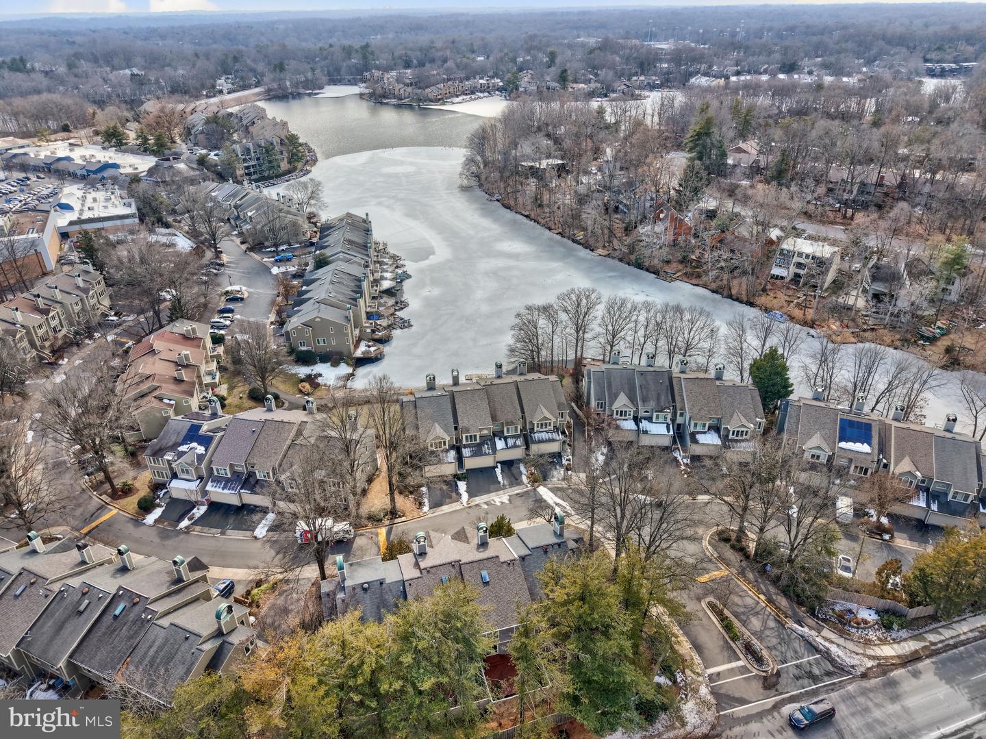 1926 LAKEPORT WAY, RESTON, Virginia 20191, 3 Bedrooms Bedrooms, 12 Rooms Rooms,3 BathroomsBathrooms,Residential,For sale,1926 LAKEPORT WAY,VAFX2293904 MLS # VAFX2293904