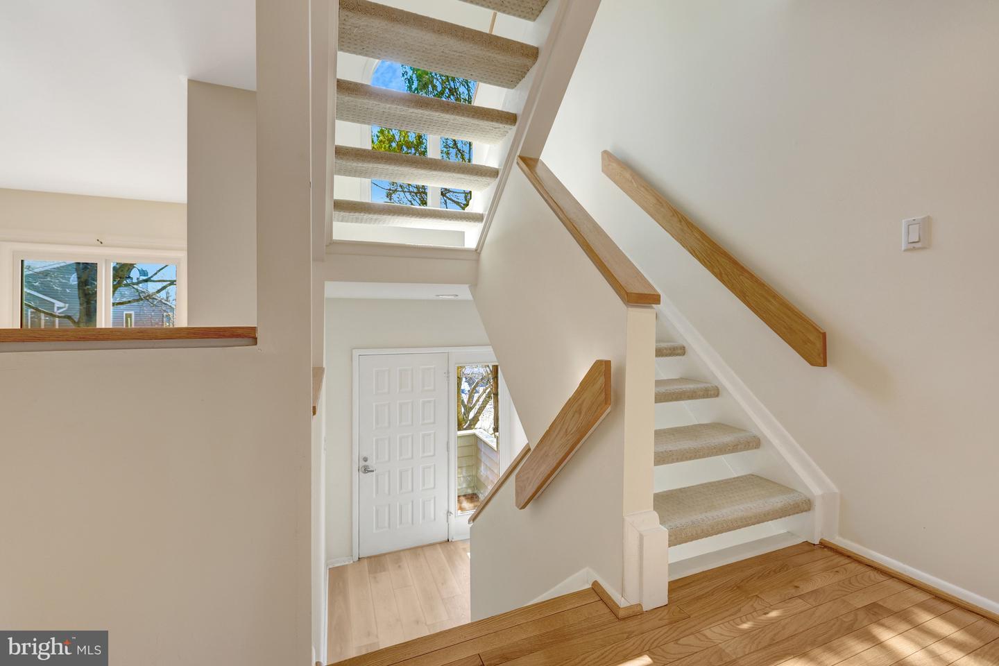 1926 LAKEPORT WAY, RESTON, Virginia 20191, 3 Bedrooms Bedrooms, 12 Rooms Rooms,3 BathroomsBathrooms,Residential,For sale,1926 LAKEPORT WAY,VAFX2293904 MLS # VAFX2293904