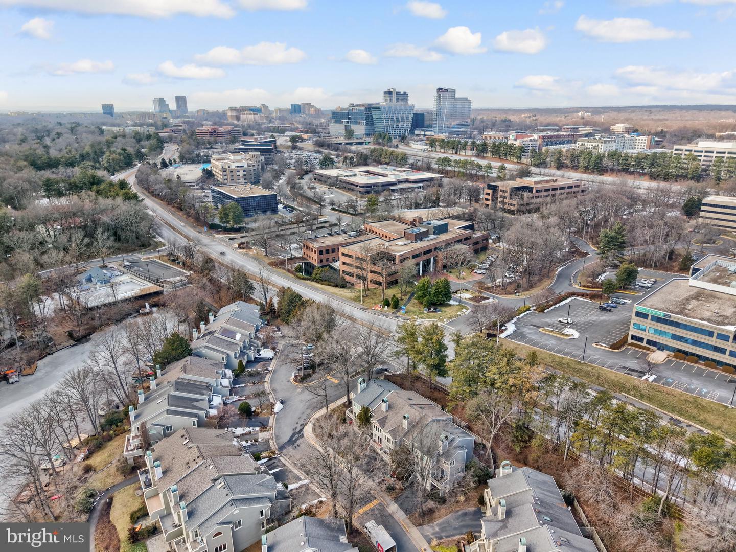 1926 LAKEPORT WAY, RESTON, Virginia 20191, 3 Bedrooms Bedrooms, 12 Rooms Rooms,3 BathroomsBathrooms,Residential,For sale,1926 LAKEPORT WAY,VAFX2293904 MLS # VAFX2293904