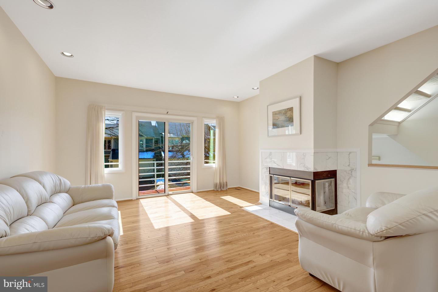 1926 LAKEPORT WAY, RESTON, Virginia 20191, 3 Bedrooms Bedrooms, 12 Rooms Rooms,3 BathroomsBathrooms,Residential,For sale,1926 LAKEPORT WAY,VAFX2293904 MLS # VAFX2293904