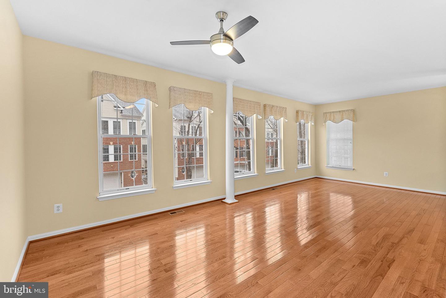 46185 CECIL TER, STERLING, Virginia 20165, 3 Bedrooms Bedrooms, ,2 BathroomsBathrooms,Residential,For sale,46185 CECIL TER,VALO2117318 MLS # VALO2117318