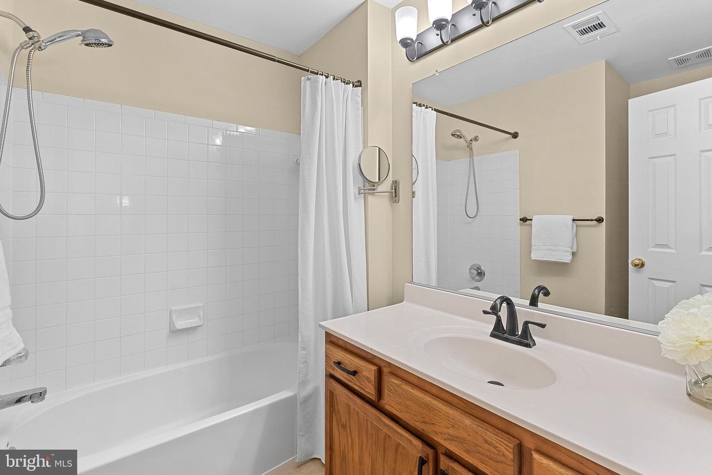 46185 CECIL TER, STERLING, Virginia 20165, 3 Bedrooms Bedrooms, ,2 BathroomsBathrooms,Residential,For sale,46185 CECIL TER,VALO2117318 MLS # VALO2117318