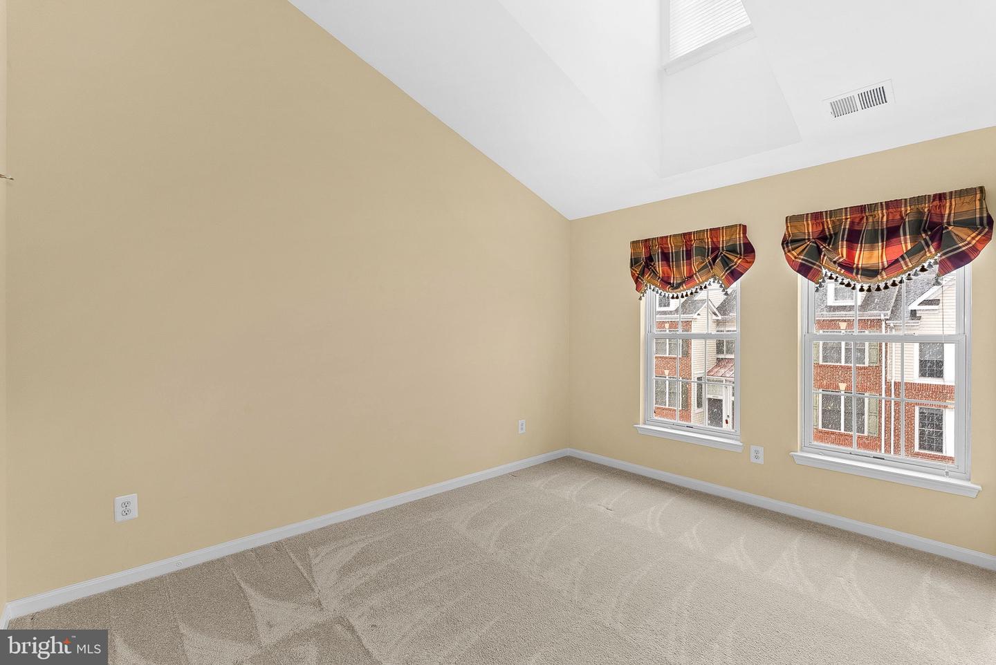 46185 CECIL TER, STERLING, Virginia 20165, 3 Bedrooms Bedrooms, ,2 BathroomsBathrooms,Residential,For sale,46185 CECIL TER,VALO2117318 MLS # VALO2117318