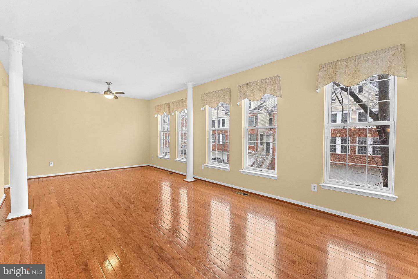 46185 CECIL TER, STERLING, Virginia 20165, 3 Bedrooms Bedrooms, ,2 BathroomsBathrooms,Residential,For sale,46185 CECIL TER,VALO2117318 MLS # VALO2117318