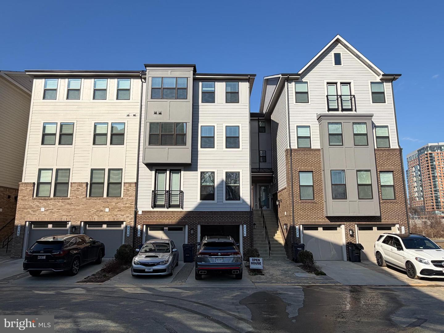 2376 STELLA PL #19, ALEXANDRIA, Virginia 22303, 3 Bedrooms Bedrooms, ,2 BathroomsBathrooms,Residential,For sale,2376 STELLA PL #19,VAFX2294002 MLS # VAFX2294002