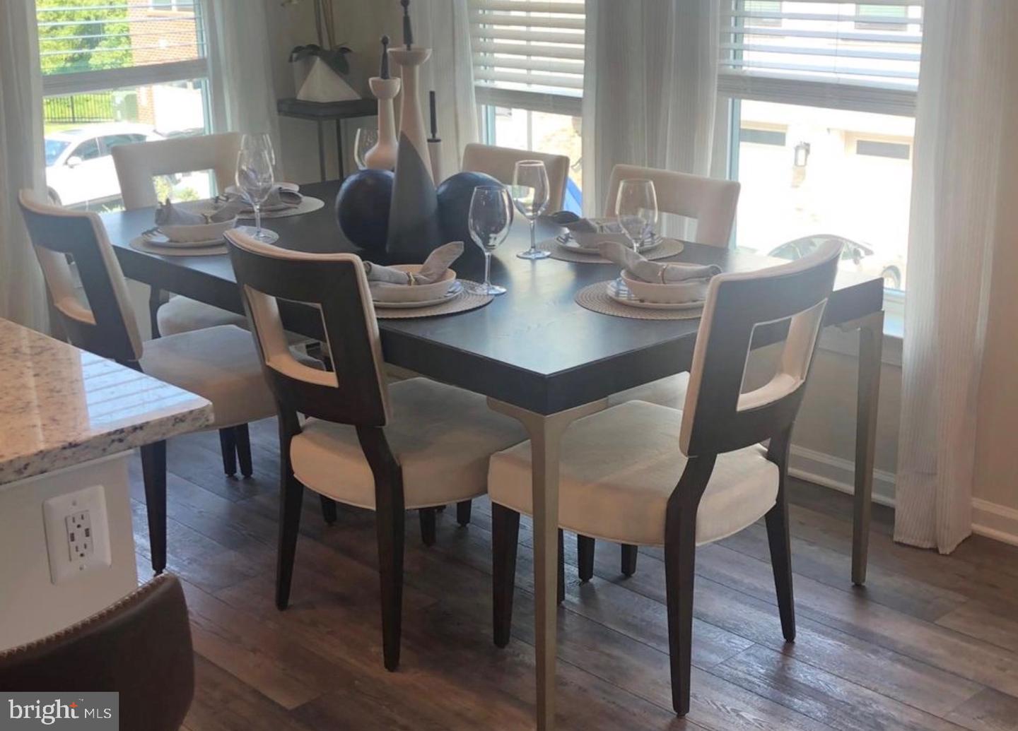 2376 STELLA PL #19, ALEXANDRIA, Virginia 22303, 3 Bedrooms Bedrooms, ,2 BathroomsBathrooms,Residential,For sale,2376 STELLA PL #19,VAFX2294002 MLS # VAFX2294002