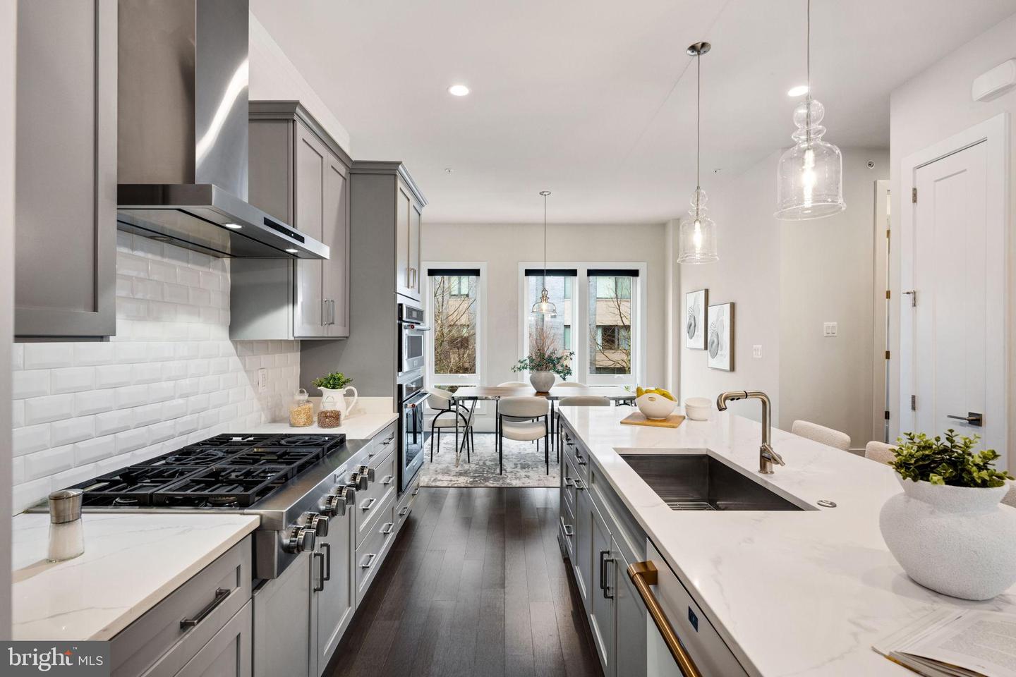 2822 TELEK PL, ALEXANDRIA, Virginia 22314, 4 Bedrooms Bedrooms, 12 Rooms Rooms,3 BathroomsBathrooms,Residential,For sale,2822 TELEK PL,VAAX2054772 MLS # VAAX2054772