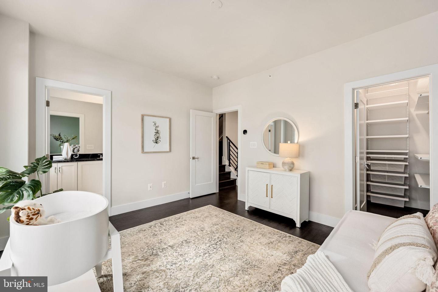 2822 TELEK PL, ALEXANDRIA, Virginia 22314, 4 Bedrooms Bedrooms, 12 Rooms Rooms,3 BathroomsBathrooms,Residential,For sale,2822 TELEK PL,VAAX2054772 MLS # VAAX2054772