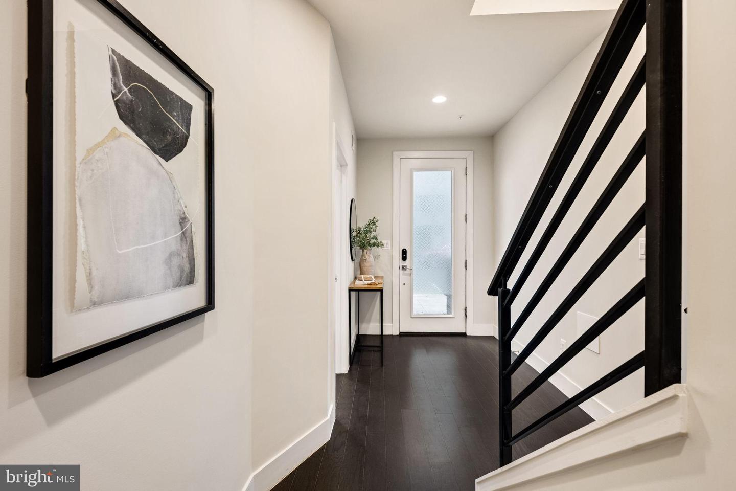 2822 TELEK PL, ALEXANDRIA, Virginia 22314, 4 Bedrooms Bedrooms, 12 Rooms Rooms,3 BathroomsBathrooms,Residential,For sale,2822 TELEK PL,VAAX2054772 MLS # VAAX2054772