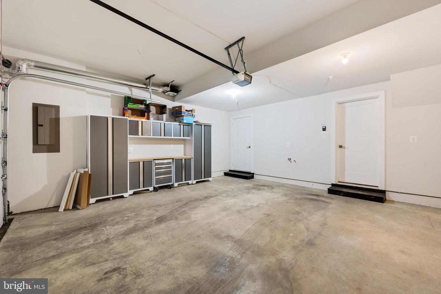 2822 TELEK PL, ALEXANDRIA, Virginia 22314, 4 Bedrooms Bedrooms, 12 Rooms Rooms,3 BathroomsBathrooms,Residential,For sale,2822 TELEK PL,VAAX2054772 MLS # VAAX2054772