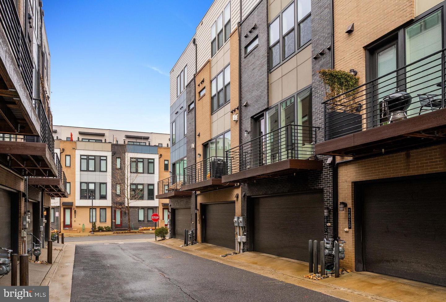 2822 TELEK PL, ALEXANDRIA, Virginia 22314, 4 Bedrooms Bedrooms, 12 Rooms Rooms,3 BathroomsBathrooms,Residential,For sale,2822 TELEK PL,VAAX2054772 MLS # VAAX2054772