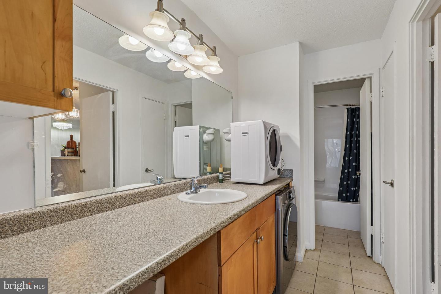 60 S VAN DORN ST #511, ALEXANDRIA, Virginia 22304, 2 Bedrooms Bedrooms, ,2 BathroomsBathrooms,Residential,For sale,60 S VAN DORN ST #511,VAAX2054774 MLS # VAAX2054774