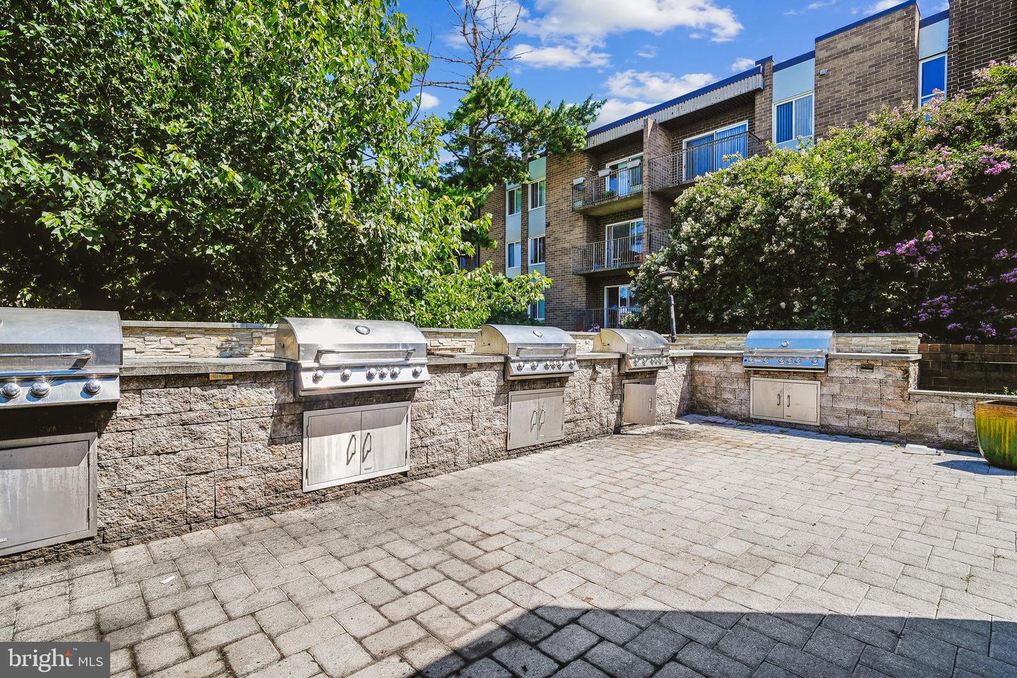 60 S VAN DORN ST #511, ALEXANDRIA, Virginia 22304, 2 Bedrooms Bedrooms, ,2 BathroomsBathrooms,Residential,For sale,60 S VAN DORN ST #511,VAAX2054774 MLS # VAAX2054774