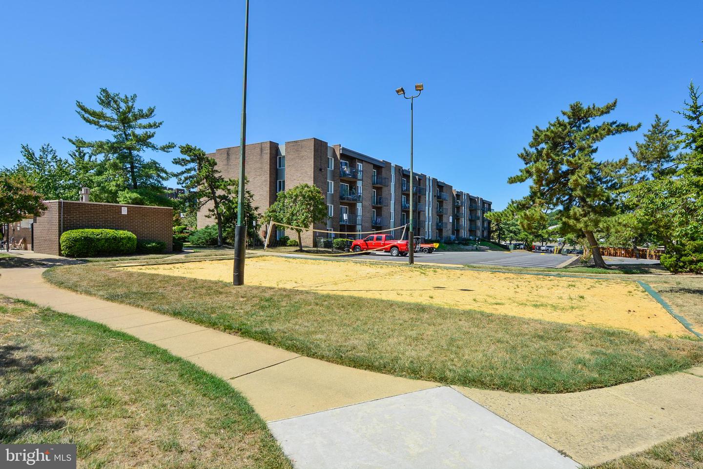 60 S VAN DORN ST #511, ALEXANDRIA, Virginia 22304, 2 Bedrooms Bedrooms, ,2 BathroomsBathrooms,Residential,For sale,60 S VAN DORN ST #511,VAAX2054774 MLS # VAAX2054774