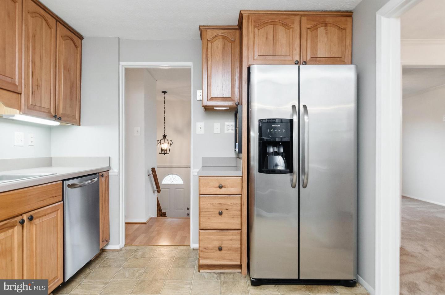 2806 LOGWAY RD, VIENNA, Virginia 22181, 4 Bedrooms Bedrooms, 12 Rooms Rooms,3 BathroomsBathrooms,Residential,For sale,2806 LOGWAY RD,VAFX2294046 MLS # VAFX2294046