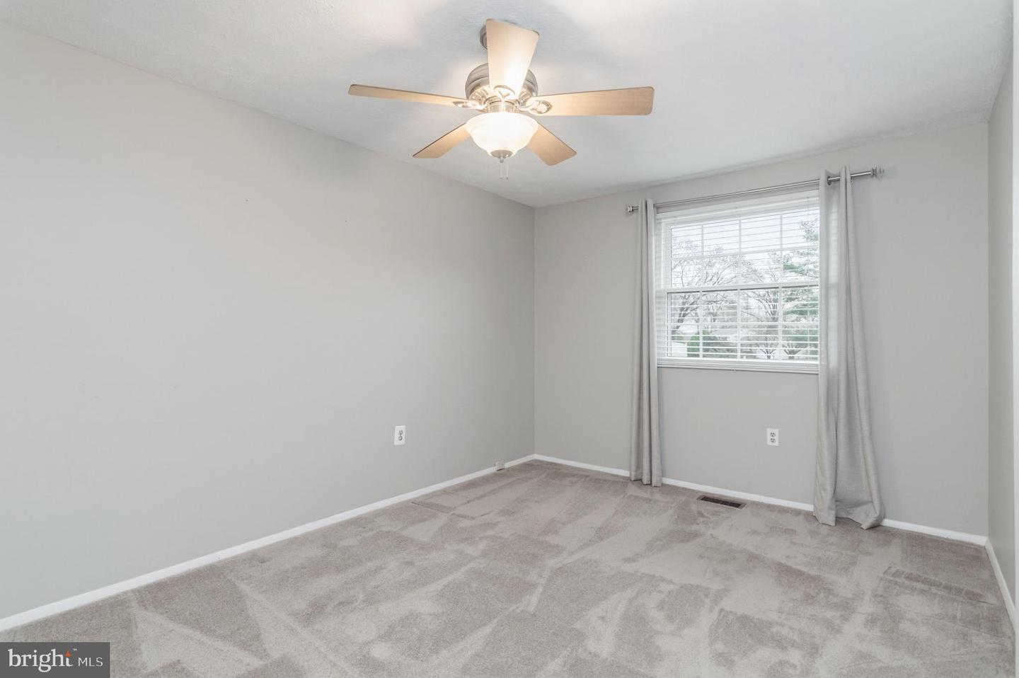 2806 LOGWAY RD, VIENNA, Virginia 22181, 4 Bedrooms Bedrooms, 12 Rooms Rooms,3 BathroomsBathrooms,Residential,For sale,2806 LOGWAY RD,VAFX2294046 MLS # VAFX2294046