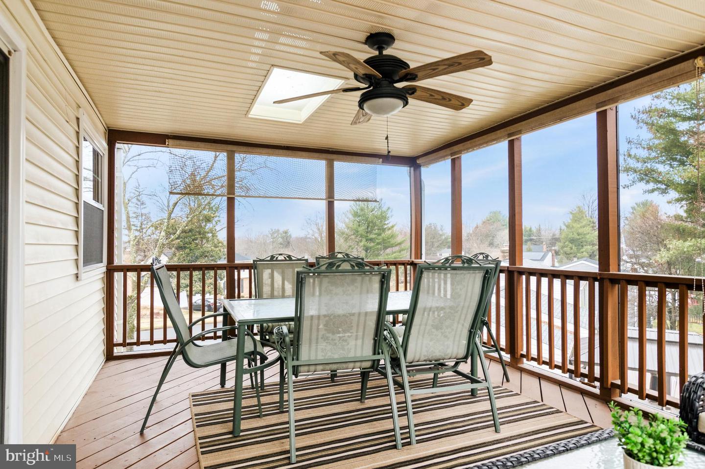 2806 LOGWAY RD, VIENNA, Virginia 22181, 4 Bedrooms Bedrooms, 12 Rooms Rooms,3 BathroomsBathrooms,Residential,For sale,2806 LOGWAY RD,VAFX2294046 MLS # VAFX2294046