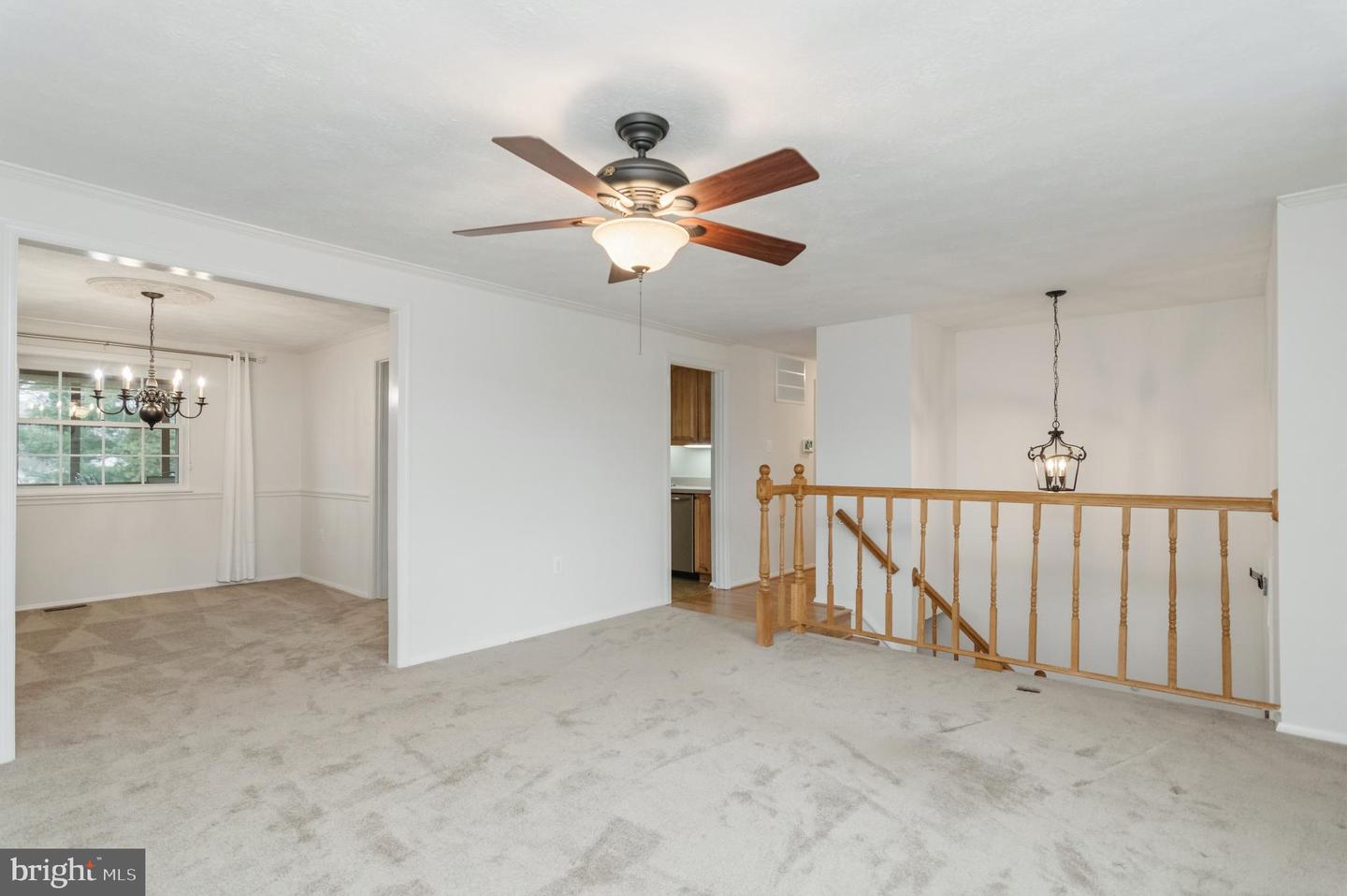 2806 LOGWAY RD, VIENNA, Virginia 22181, 4 Bedrooms Bedrooms, 12 Rooms Rooms,3 BathroomsBathrooms,Residential,For sale,2806 LOGWAY RD,VAFX2294046 MLS # VAFX2294046