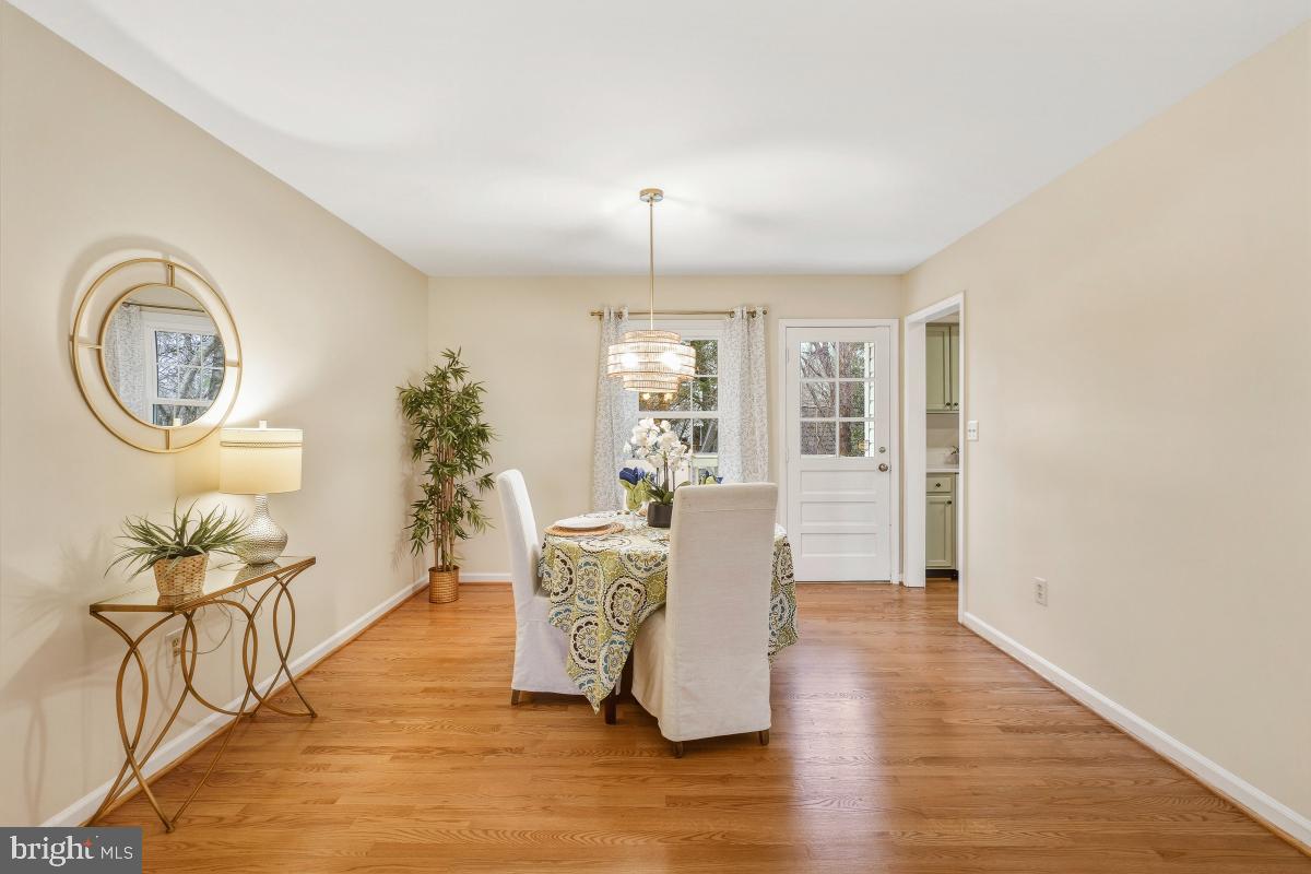 9507 SCARLET ST, MANASSAS, Virginia 20110, 3 Bedrooms Bedrooms, ,3 BathroomsBathrooms,Residential,For sale,9507 SCARLET ST,VAPW2113726 MLS # VAPW2113726