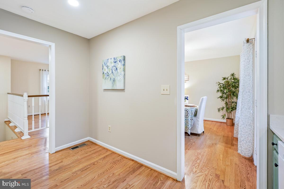 9507 SCARLET ST, MANASSAS, Virginia 20110, 3 Bedrooms Bedrooms, ,3 BathroomsBathrooms,Residential,For sale,9507 SCARLET ST,VAPW2113726 MLS # VAPW2113726