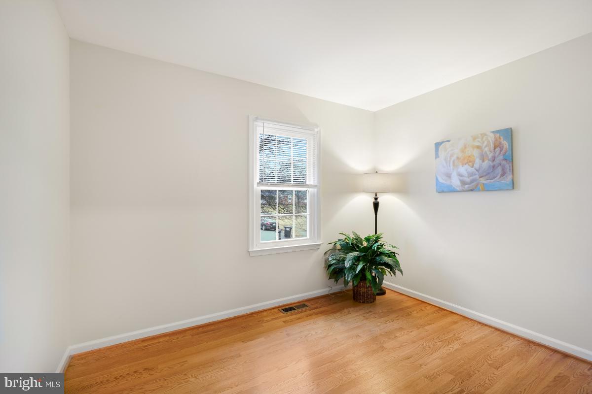 9507 SCARLET ST, MANASSAS, Virginia 20110, 3 Bedrooms Bedrooms, ,3 BathroomsBathrooms,Residential,For sale,9507 SCARLET ST,VAPW2113726 MLS # VAPW2113726