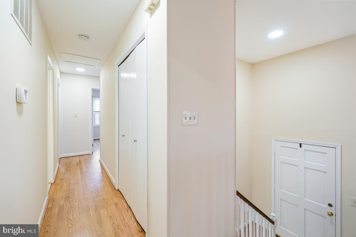 9507 SCARLET ST, MANASSAS, Virginia 20110, 3 Bedrooms Bedrooms, ,3 BathroomsBathrooms,Residential,For sale,9507 SCARLET ST,VAPW2113726 MLS # VAPW2113726