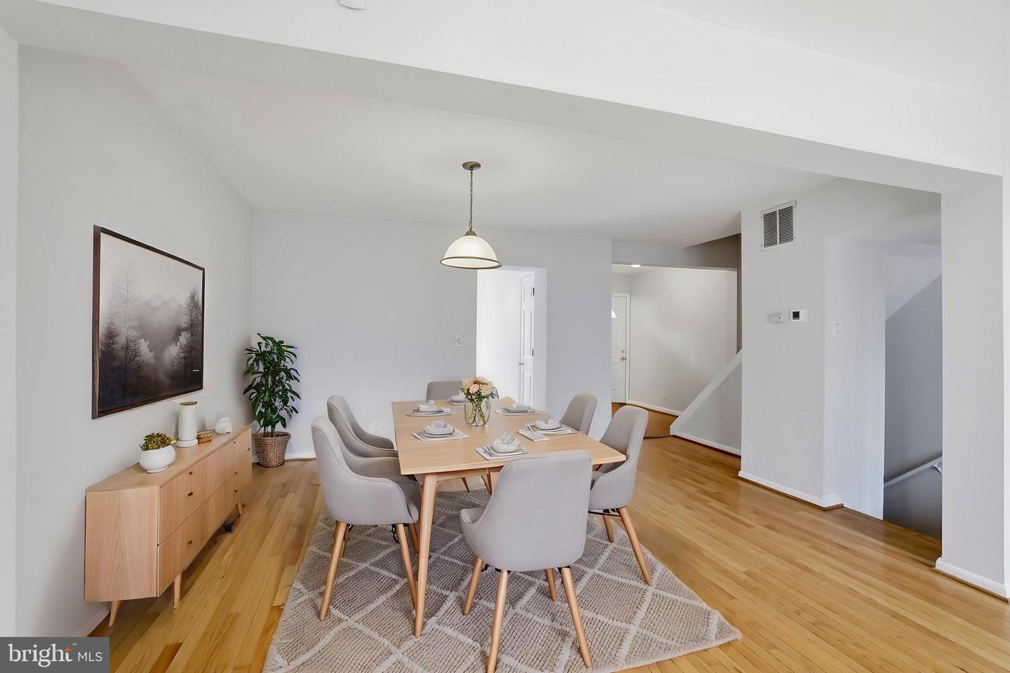 1604 VALENCIA WAY, RESTON, Virginia 20190, 4 Bedrooms Bedrooms, ,3 BathroomsBathrooms,Residential,For sale,1604 VALENCIA WAY,VAFX2294076 MLS # VAFX2294076