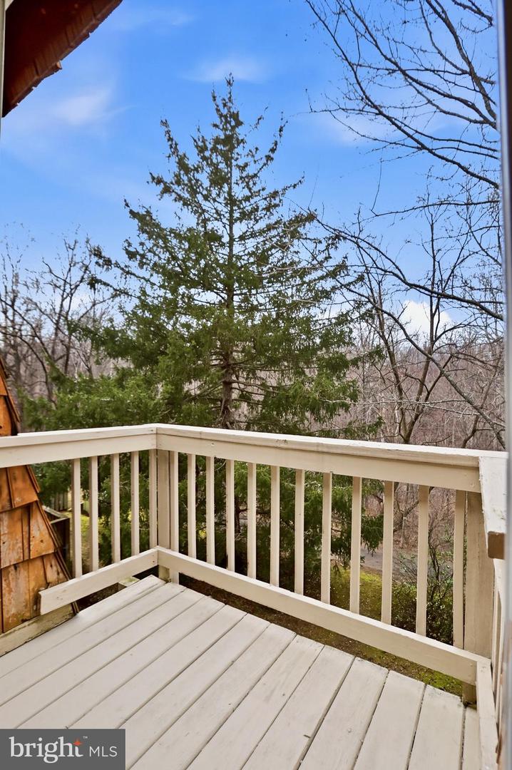 1604 VALENCIA WAY, RESTON, Virginia 20190, 4 Bedrooms Bedrooms, ,3 BathroomsBathrooms,Residential,For sale,1604 VALENCIA WAY,VAFX2294076 MLS # VAFX2294076