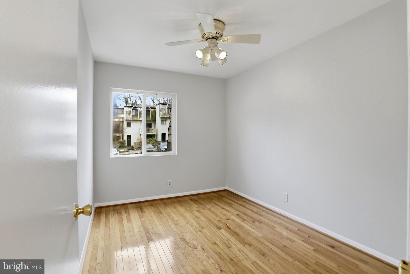 1604 VALENCIA WAY, RESTON, Virginia 20190, 4 Bedrooms Bedrooms, ,3 BathroomsBathrooms,Residential,For sale,1604 VALENCIA WAY,VAFX2294076 MLS # VAFX2294076