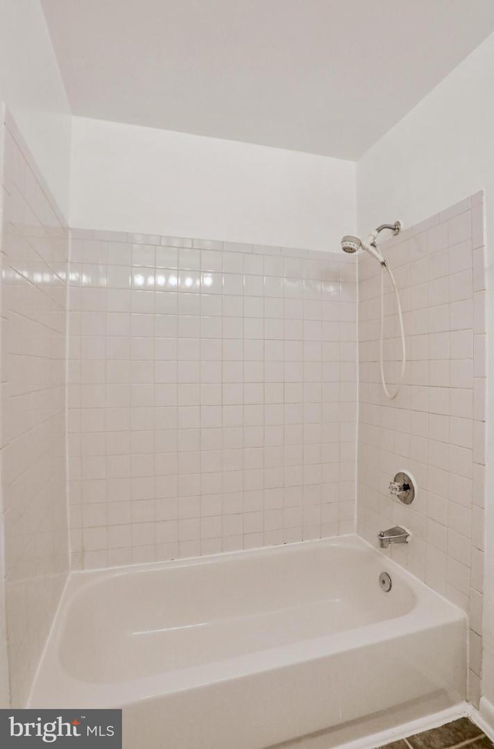 1604 VALENCIA WAY, RESTON, Virginia 20190, 4 Bedrooms Bedrooms, ,3 BathroomsBathrooms,Residential,For sale,1604 VALENCIA WAY,VAFX2294076 MLS # VAFX2294076