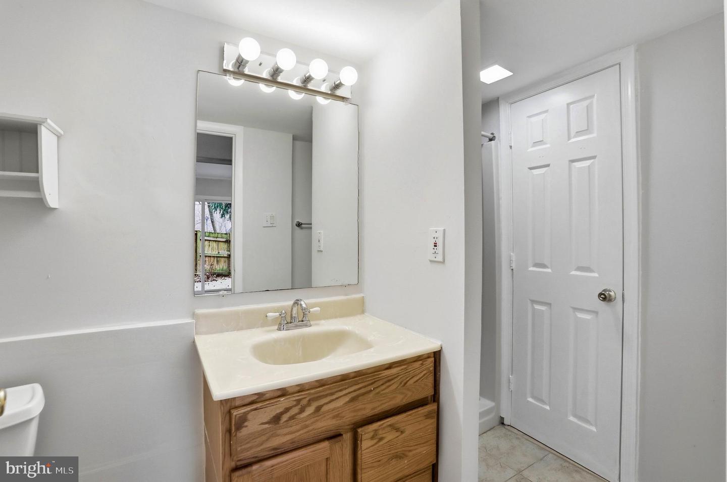 1604 VALENCIA WAY, RESTON, Virginia 20190, 4 Bedrooms Bedrooms, ,3 BathroomsBathrooms,Residential,For sale,1604 VALENCIA WAY,VAFX2294076 MLS # VAFX2294076