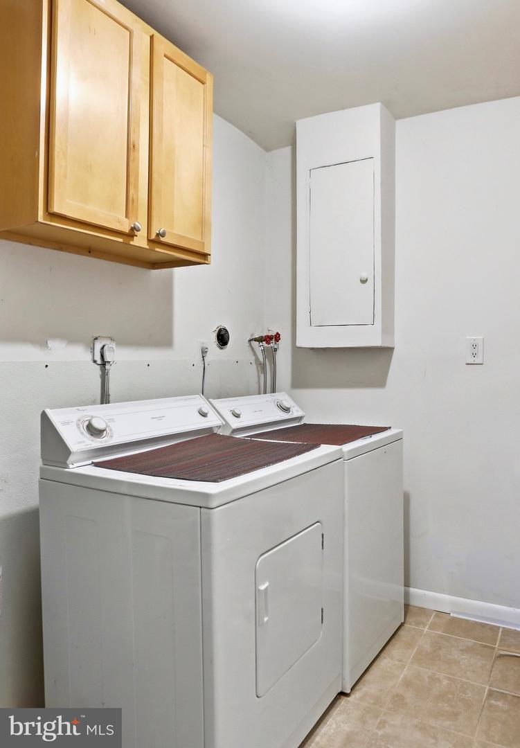 1604 VALENCIA WAY, RESTON, Virginia 20190, 4 Bedrooms Bedrooms, ,3 BathroomsBathrooms,Residential,For sale,1604 VALENCIA WAY,VAFX2294076 MLS # VAFX2294076