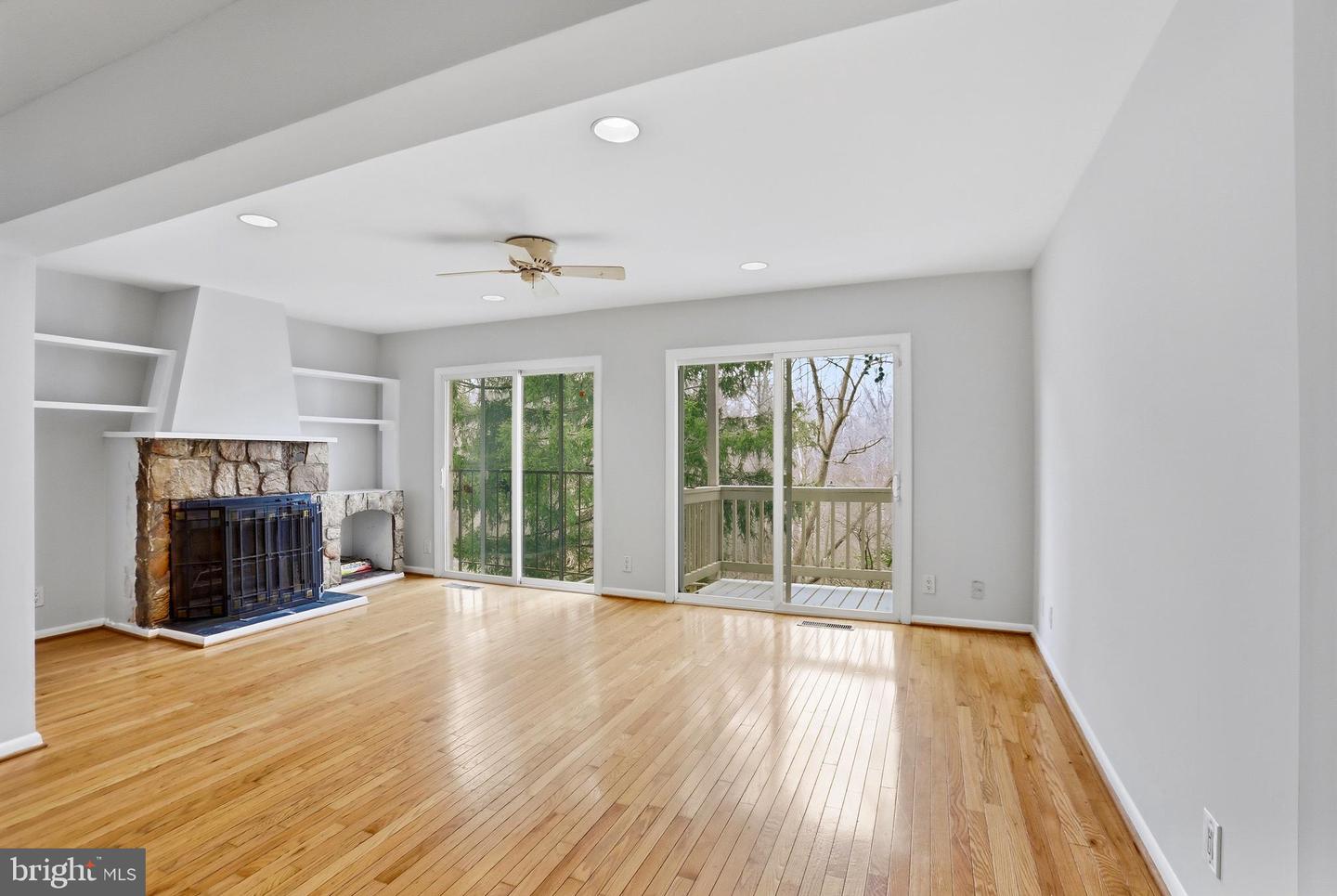 1604 VALENCIA WAY, RESTON, Virginia 20190, 4 Bedrooms Bedrooms, ,3 BathroomsBathrooms,Residential,For sale,1604 VALENCIA WAY,VAFX2294076 MLS # VAFX2294076