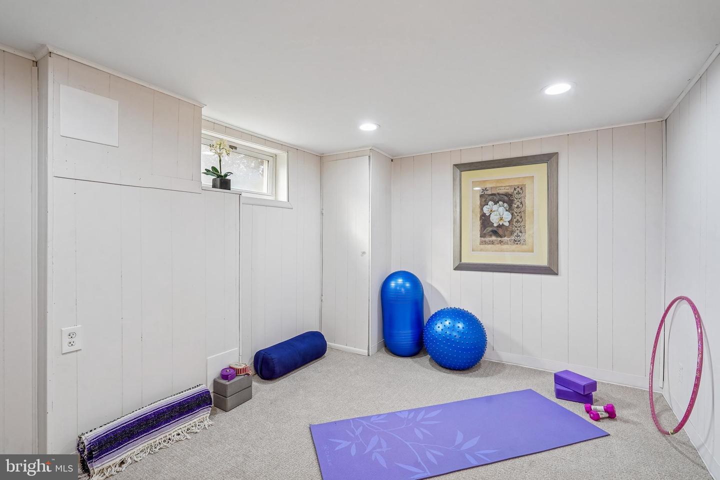 304 E NELSON AVE, ALEXANDRIA, Virginia 22301, 2 Bedrooms Bedrooms, 7 Rooms Rooms,2 BathroomsBathrooms,Residential,For sale,304 E NELSON AVE,VAAX2054780 MLS # VAAX2054780