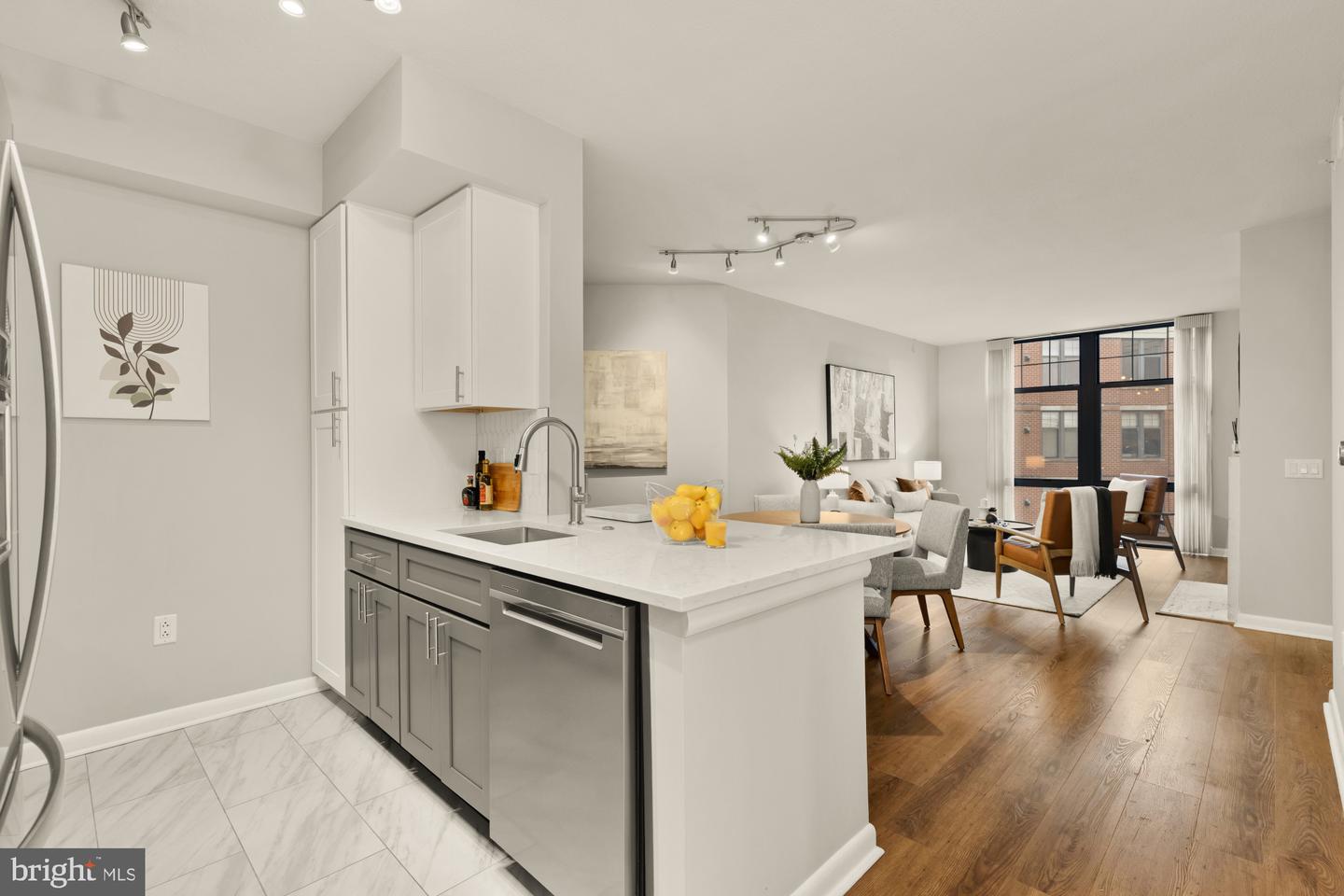 1021 N GARFIELD ST #532, ARLINGTON, Virginia 22201, 2 Bedrooms Bedrooms, ,1 BathroomBathrooms,Residential,For sale,1021 N GARFIELD ST #532,VAAR2069650 MLS # VAAR2069650