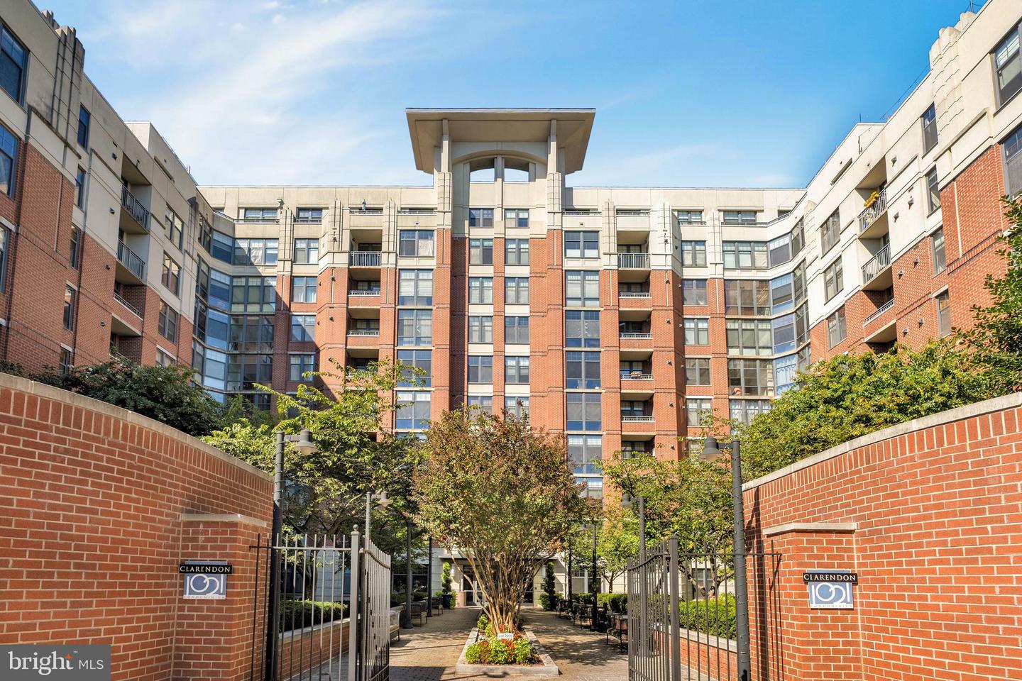 1021 N GARFIELD ST #532, ARLINGTON, Virginia 22201, 2 Bedrooms Bedrooms, ,1 BathroomBathrooms,Residential,For sale,1021 N GARFIELD ST #532,VAAR2069650 MLS # VAAR2069650