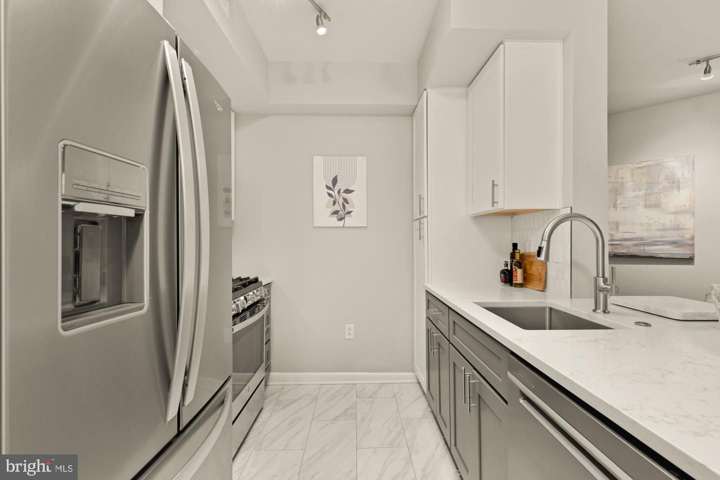 1021 N GARFIELD ST #532, ARLINGTON, Virginia 22201, 2 Bedrooms Bedrooms, ,1 BathroomBathrooms,Residential,For sale,1021 N GARFIELD ST #532,VAAR2069650 MLS # VAAR2069650