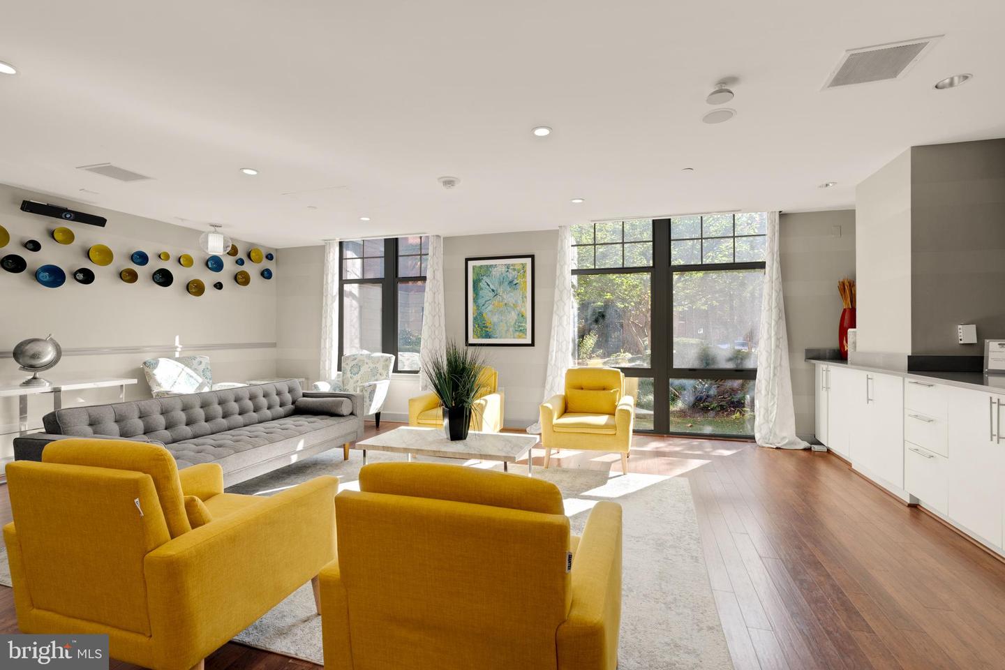 1021 N GARFIELD ST #532, ARLINGTON, Virginia 22201, 2 Bedrooms Bedrooms, ,1 BathroomBathrooms,Residential,For sale,1021 N GARFIELD ST #532,VAAR2069650 MLS # VAAR2069650