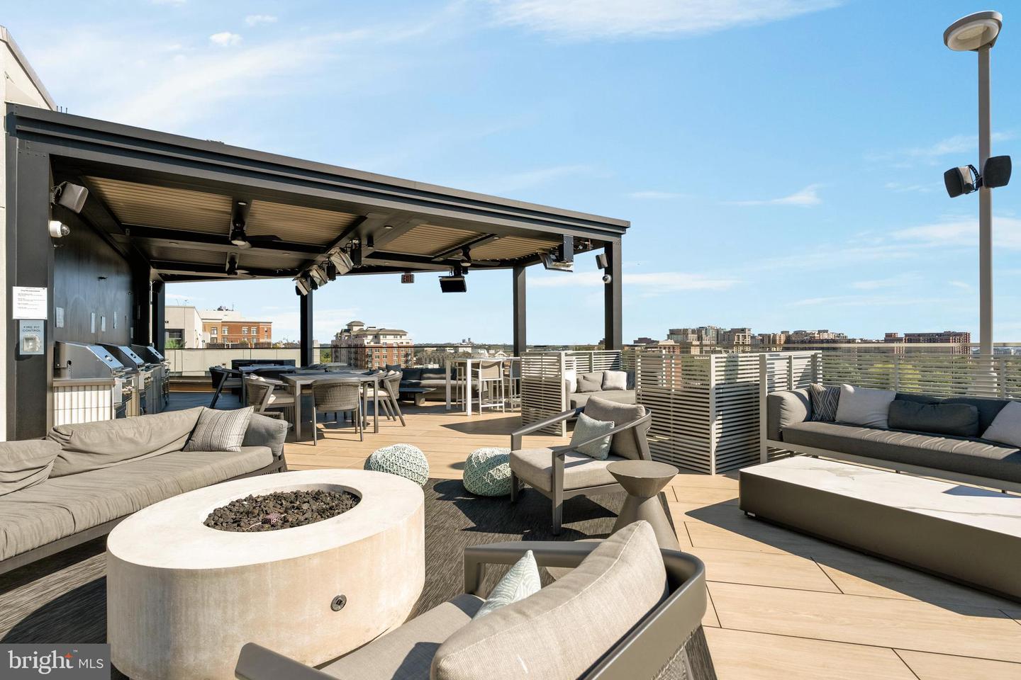 1021 N GARFIELD ST #532, ARLINGTON, Virginia 22201, 2 Bedrooms Bedrooms, ,1 BathroomBathrooms,Residential,For sale,1021 N GARFIELD ST #532,VAAR2069650 MLS # VAAR2069650