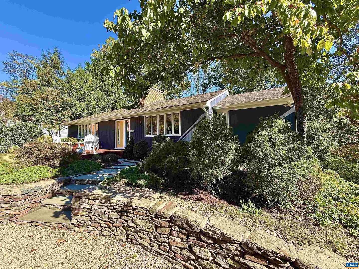 104 WILSON CT, CHARLOTTESVILLE, Virginia 22901, 4 Bedrooms Bedrooms, ,3 BathroomsBathrooms,Residential,For sale,104 WILSON CT,673947 MLS # 673947