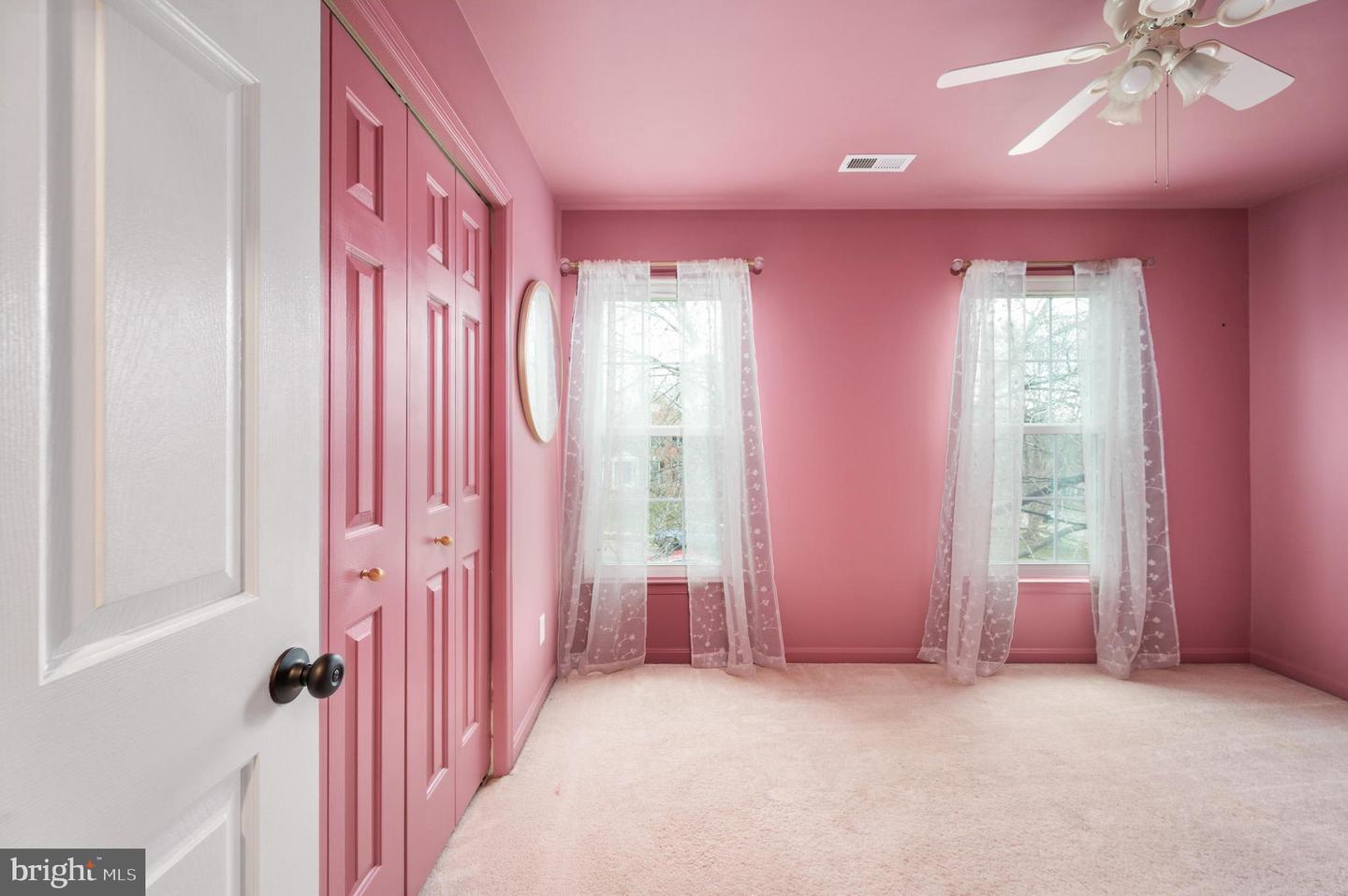 3 HAMPSHIRE CT, STAFFORD, Virginia 22554, 4 Bedrooms Bedrooms, ,3 BathroomsBathrooms,Residential,For sale,3 HAMPSHIRE CT,VAST2046640 MLS # VAST2046640