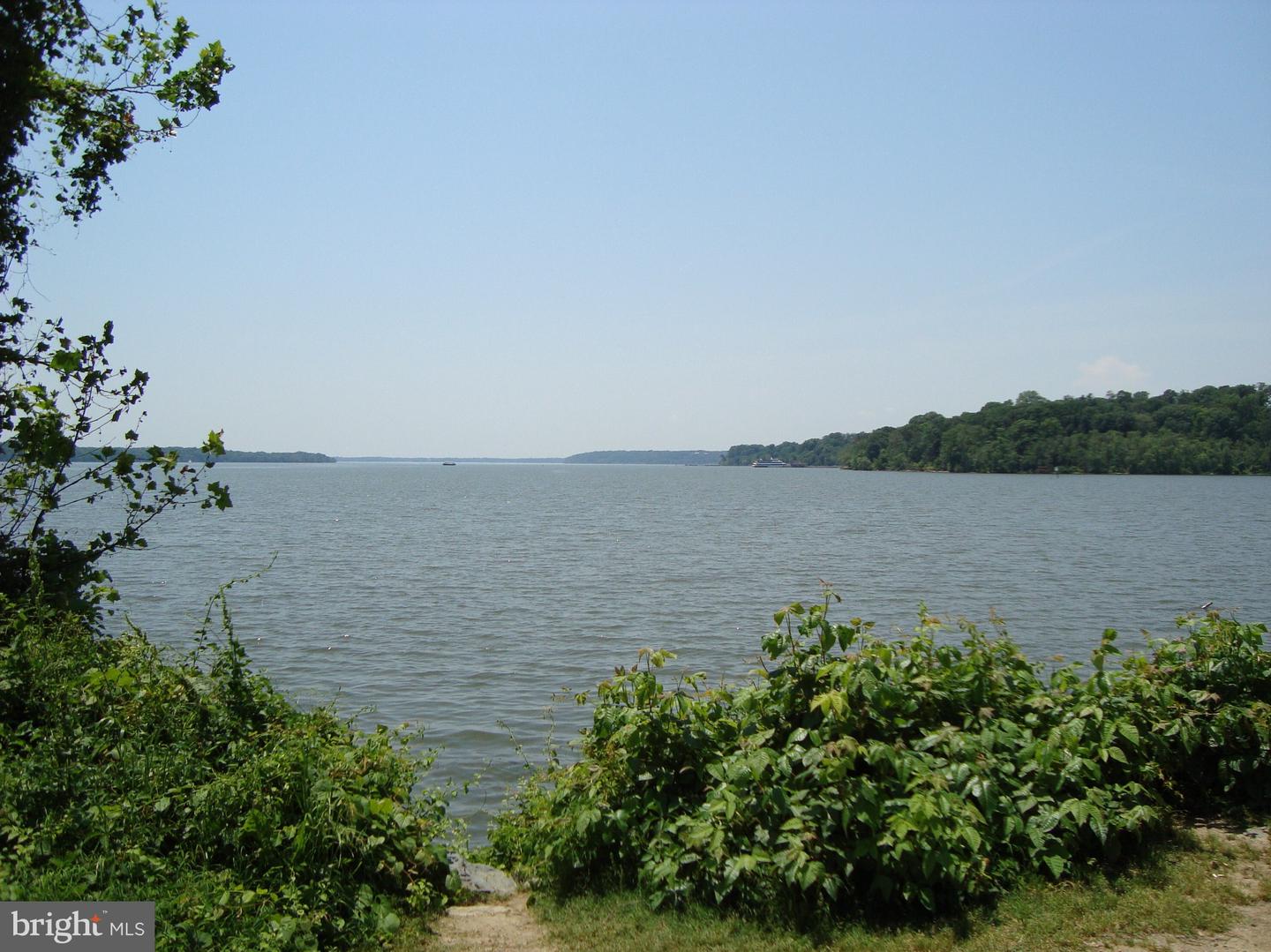 719 S SAINT ASAPH ST #201, ALEXANDRIA, Virginia 22314, 1 Bedroom Bedrooms, 2 Rooms Rooms,1 BathroomBathrooms,Residential,For sale,719 S SAINT ASAPH ST #201,VAAX2054810 MLS # VAAX2054810