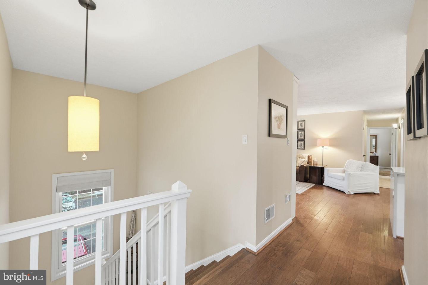 10024 OAKTON TERRACE RD, OAKTON, Virginia 22124, 2 Bedrooms Bedrooms, 8 Rooms Rooms,1 BathroomBathrooms,Residential,For sale,10024 OAKTON TERRACE RD,VAFX2294246 MLS # VAFX2294246