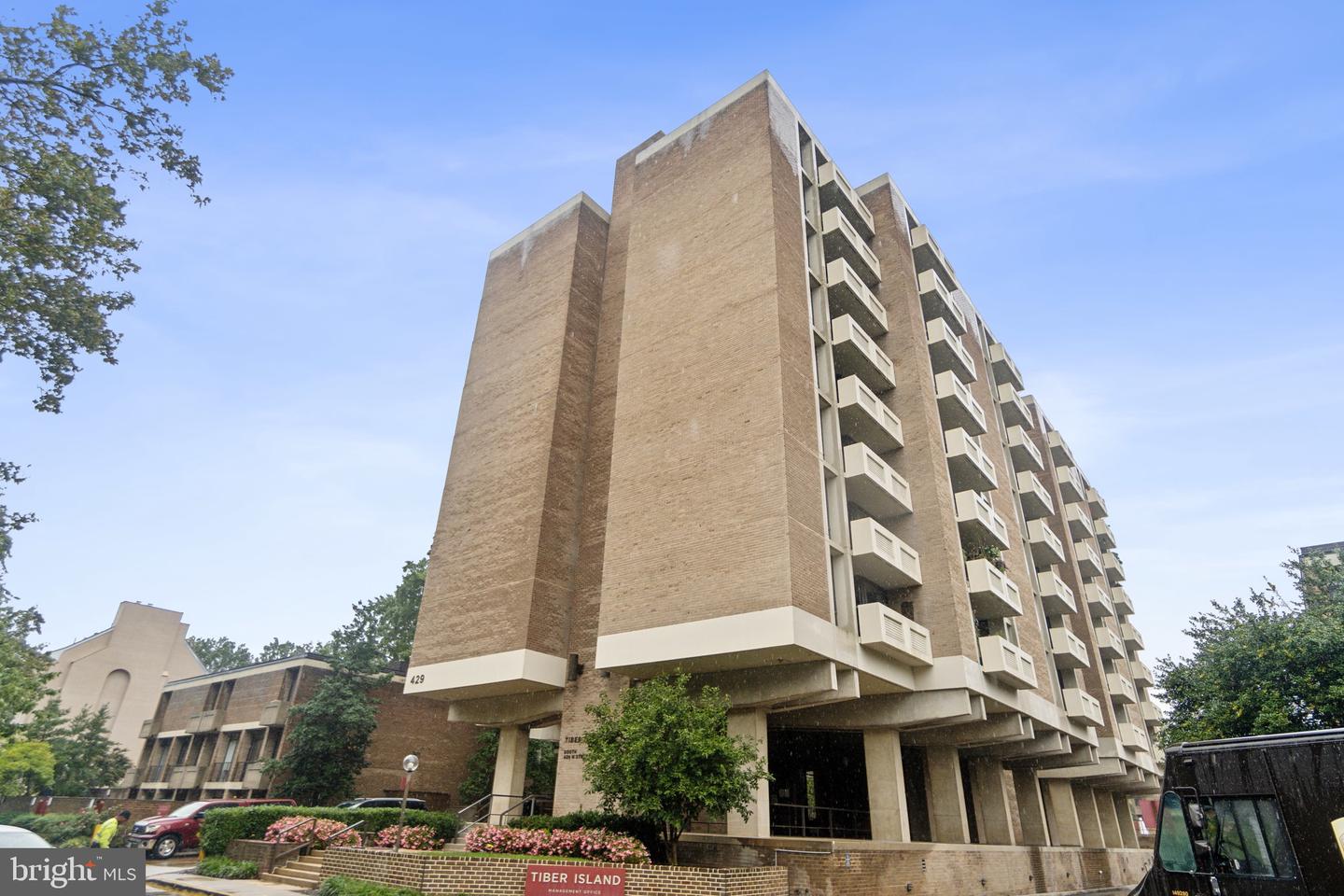 429 N SW #S401, WASHINGTON, District Of Columbia 20024, 1 Bedroom Bedrooms, ,1 BathroomBathrooms,Residential,For sale,429 N SW #S401,DCDC2249086 MLS # DCDC2249086