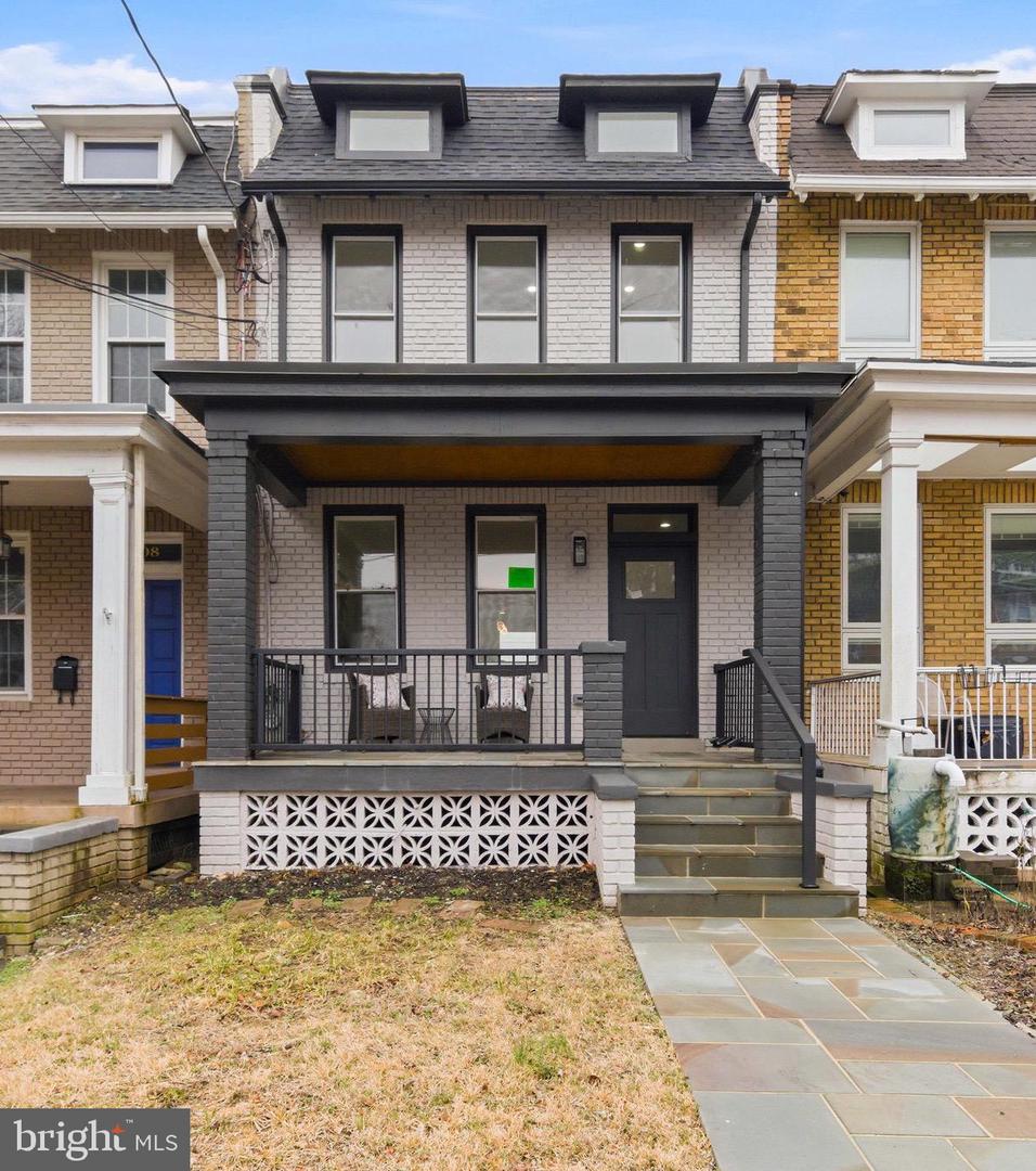 810 MADISON ST NW, WASHINGTON, District Of Columbia 20011, 4 Bedrooms Bedrooms, ,3 BathroomsBathrooms,Residential,For sale,810 MADISON ST NW,DCDC2249090 MLS # DCDC2249090