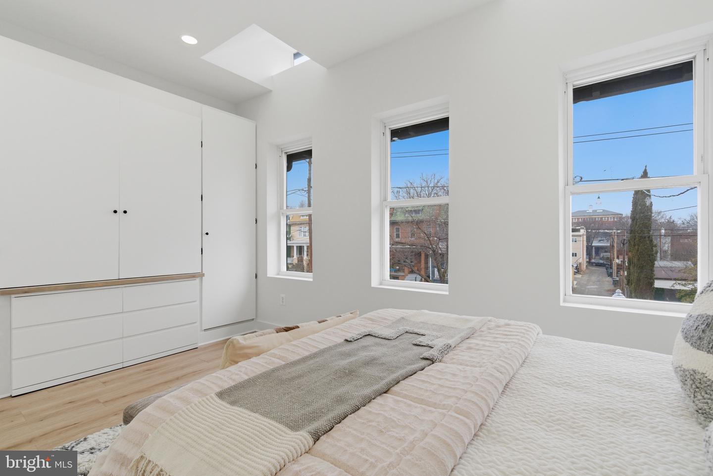 810 MADISON ST NW, WASHINGTON, District Of Columbia 20011, 4 Bedrooms Bedrooms, ,3 BathroomsBathrooms,Residential,For sale,810 MADISON ST NW,DCDC2249090 MLS # DCDC2249090