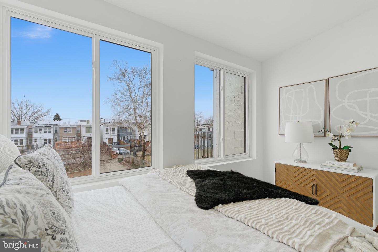 810 MADISON ST NW, WASHINGTON, District Of Columbia 20011, 4 Bedrooms Bedrooms, ,3 BathroomsBathrooms,Residential,For sale,810 MADISON ST NW,DCDC2249090 MLS # DCDC2249090