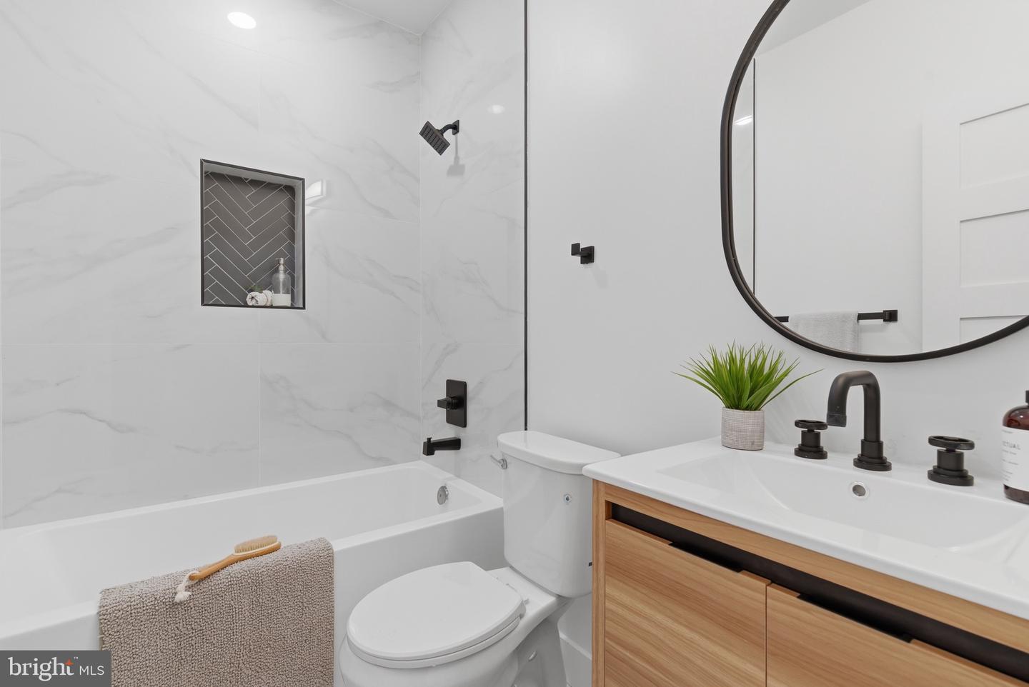 810 MADISON ST NW, WASHINGTON, District Of Columbia 20011, 4 Bedrooms Bedrooms, ,3 BathroomsBathrooms,Residential,For sale,810 MADISON ST NW,DCDC2249090 MLS # DCDC2249090