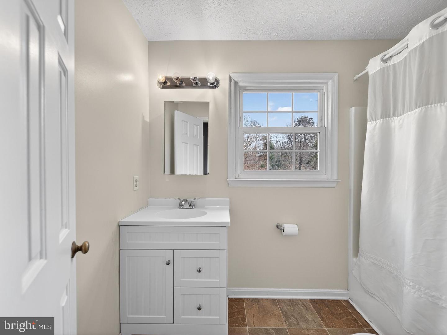 11223 BEALES BRANCH LN, REMINGTON, Virginia 22734, 4 Bedrooms Bedrooms, ,2 BathroomsBathrooms,Residential,For sale,11223 BEALES BRANCH LN,VAFQ2020814 MLS # VAFQ2020814