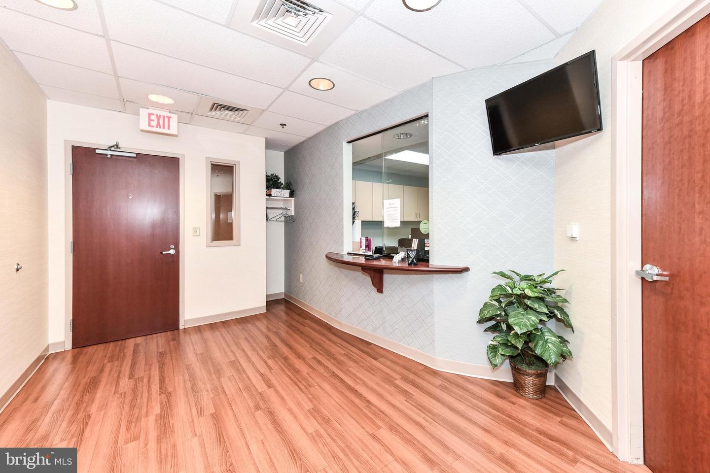 1860 TOWN CENTER DR #220, RESTON, Virginia 20190, ,Land,For sale,1860 TOWN CENTER DR #220,VAFX2294474 MLS # VAFX2294474